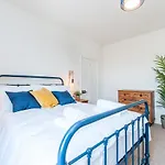 Queen Palm Apartment - Margate - 3 Mins Walk To Beach